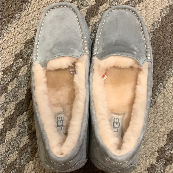 SOLD NIB UGG Light Grey Ansley Slippers - Picture 6 of 12